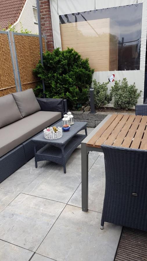 Het Gildehuis Met Sauna En Jacuzzi Stevensweert المظهر الخارجي الصورة