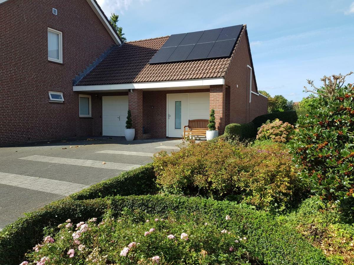 Het Gildehuis Met Sauna En Jacuzzi Stevensweert المظهر الخارجي الصورة